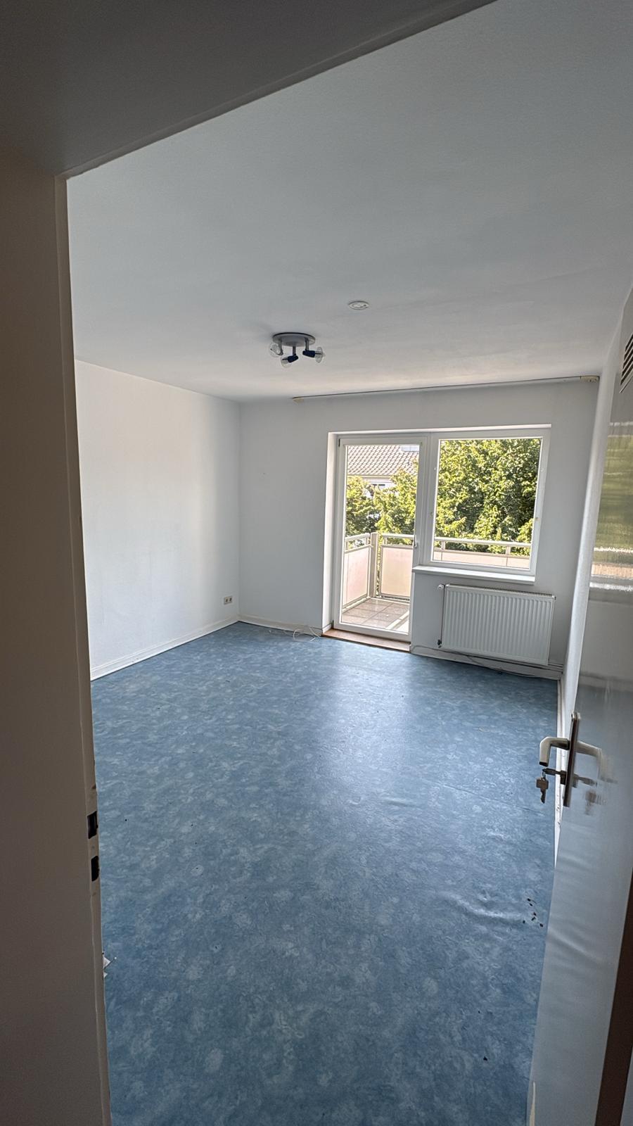 Dasselbe Zimmer nach der vollständigen Räumung
